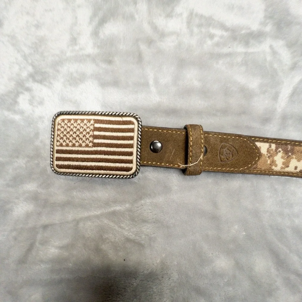 Ariat Western Desert Digital Camo Youth Belt American Flag Buckle Size 20